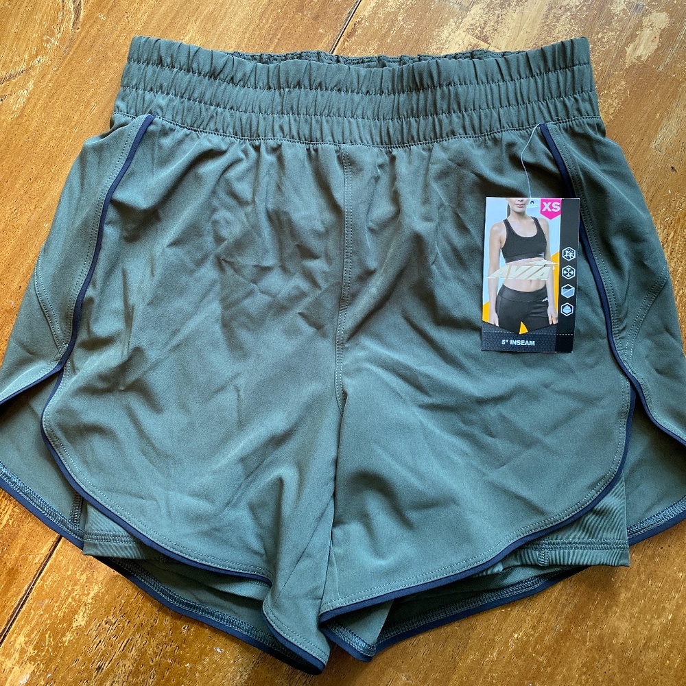 Athletic shorts